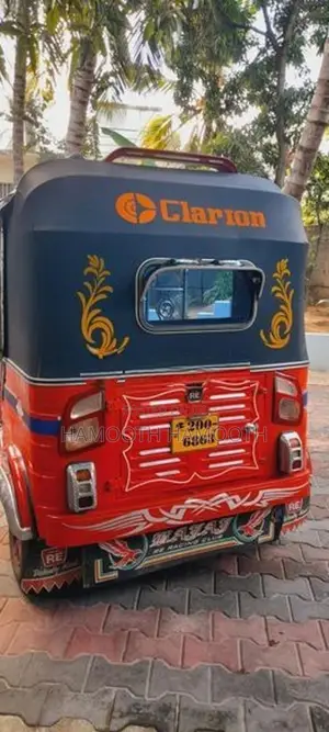 Bajaj RE 1999