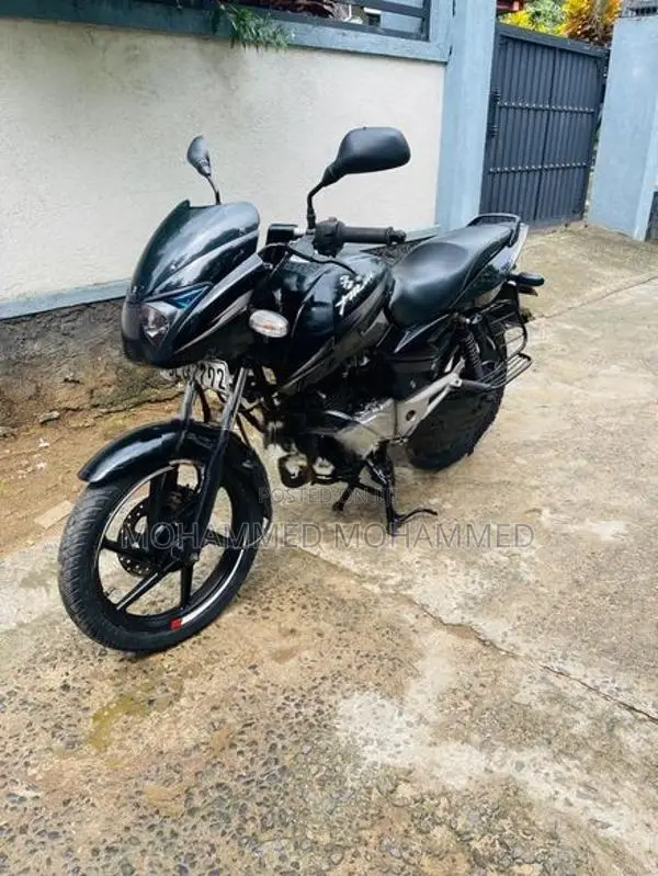 Bajaj Pulsar 150 2016