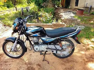Bajaj CT100 2015
