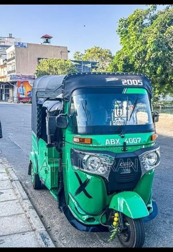 Bajaj RE 2026