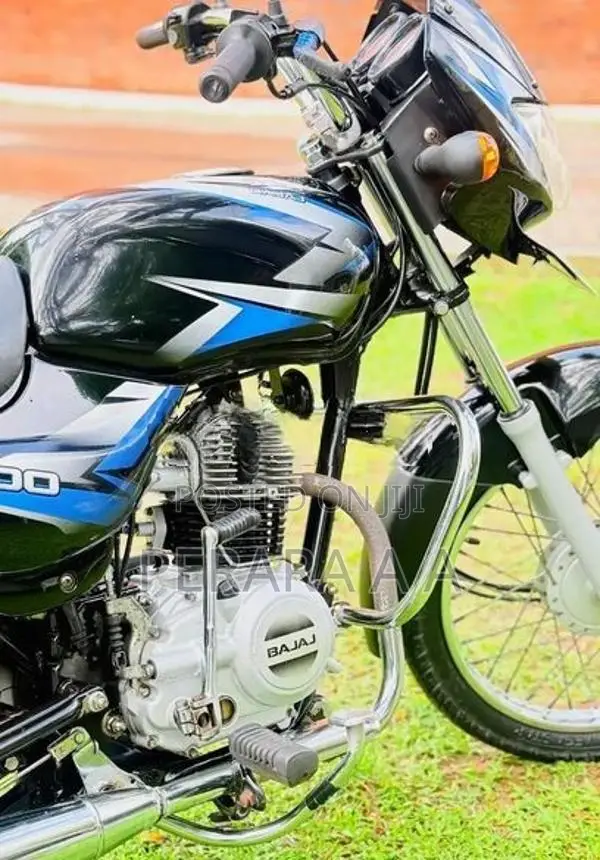 Bajaj CT100 2017