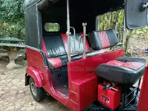 Bajaj RE 2005