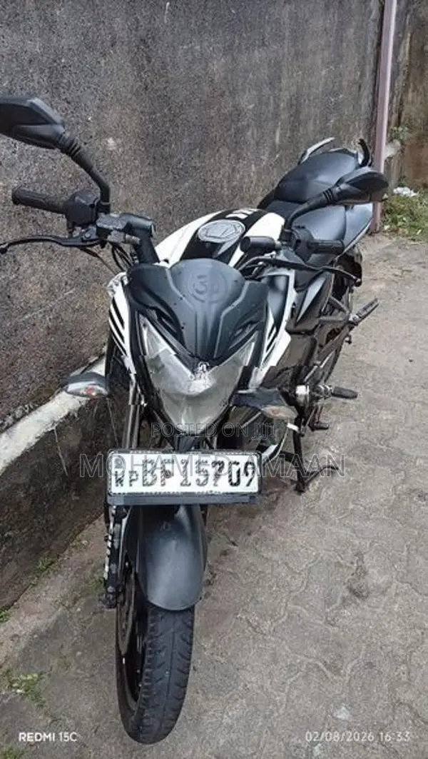 Bajaj Pulsar NS160 2017