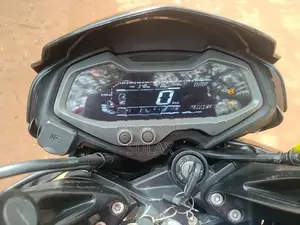 Bajaj Pulsar NS200 2025