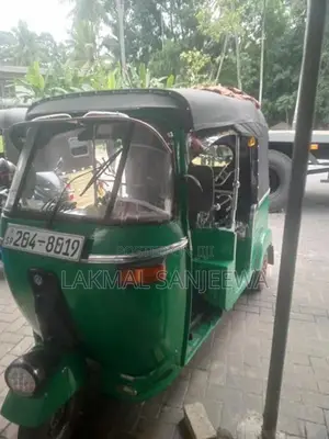 Bajaj RE 2004