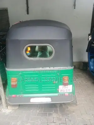 Bajaj RE 2004