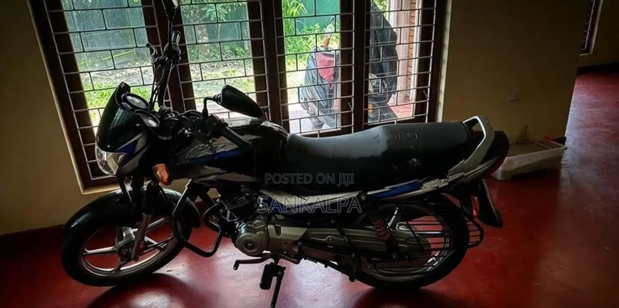 Bajaj CT100 2026
