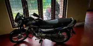 Bajaj CT100 2026