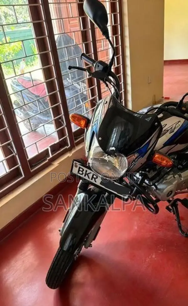 Bajaj CT100 2026