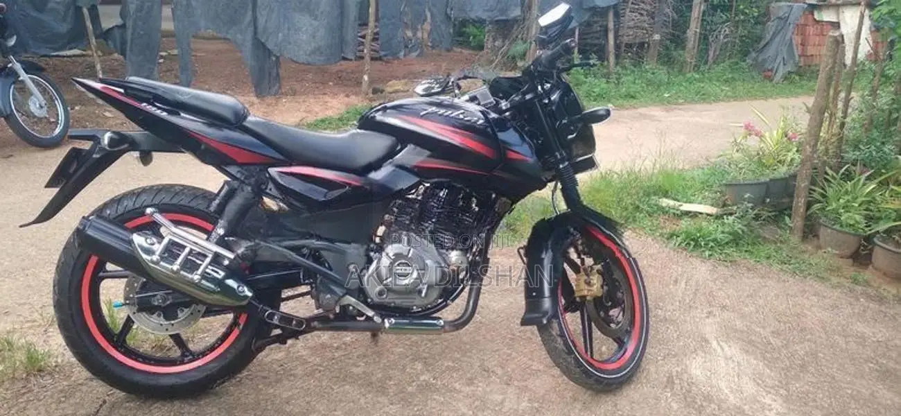 Bajaj Pulsar 180 Twin Disc 2017