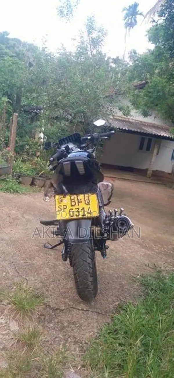Bajaj Pulsar 180 Twin Disc 2017
