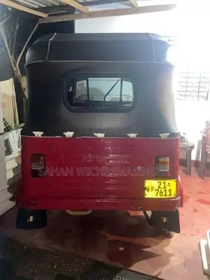 Bajaj RE 1989