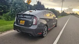 Toyota Prius GS 2011