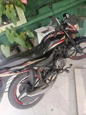 Bajaj Platina 100 2015