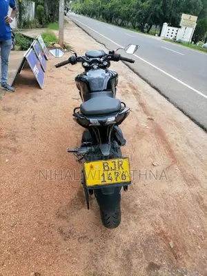 Bajaj Pulsar N160 2025