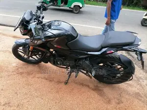Bajaj Pulsar N160 2025