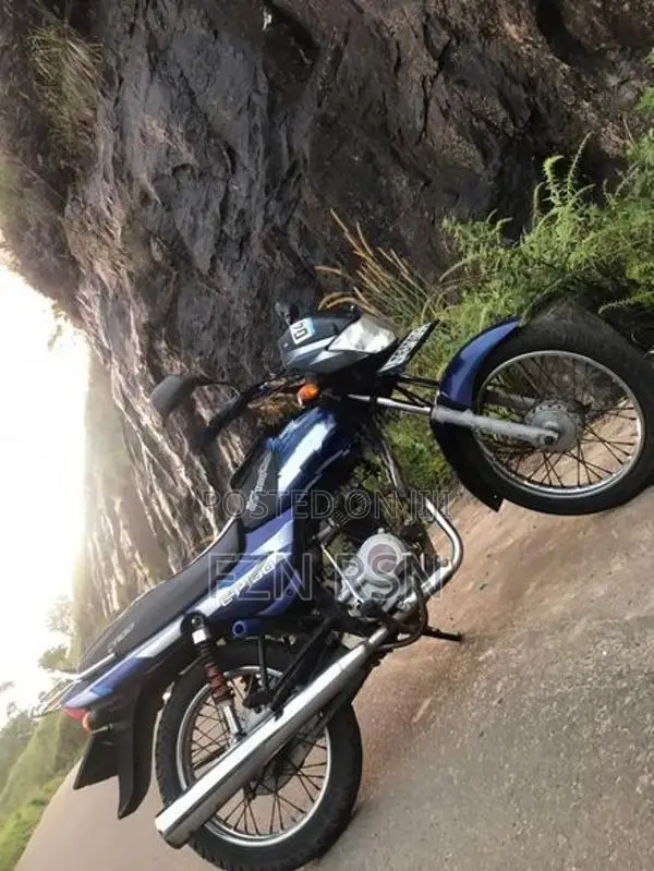 Bajaj CT100 2006