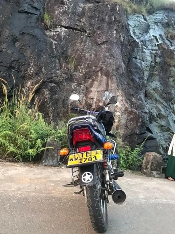Bajaj CT100 2006