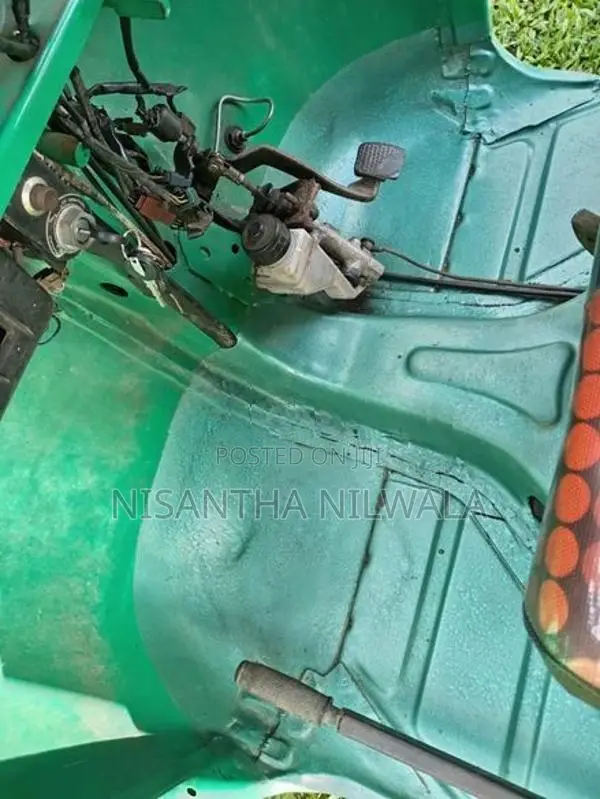 Bajaj RE 2009