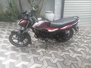 Bajaj Discover 125 2023