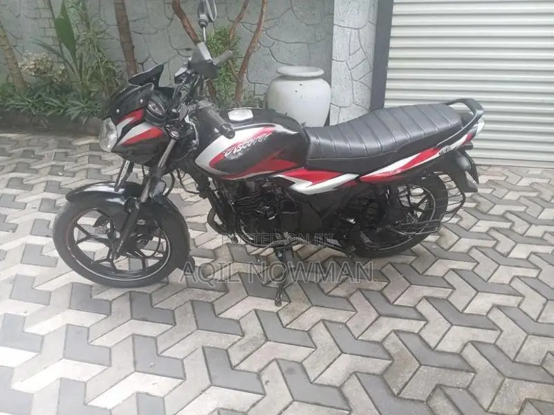 Bajaj Discover 125 2023