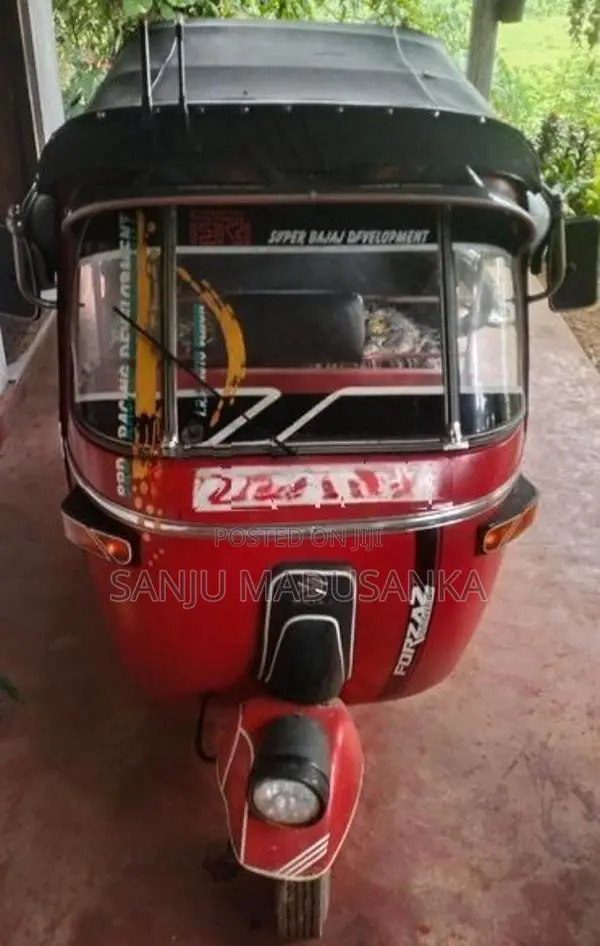 Bajaj RE 1999