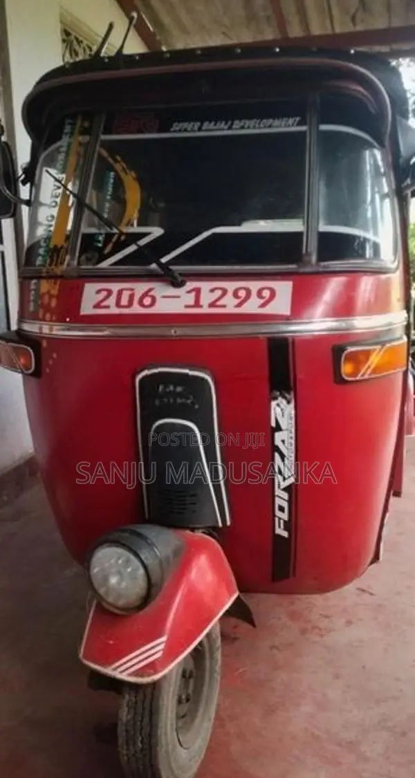 Bajaj RE 1999