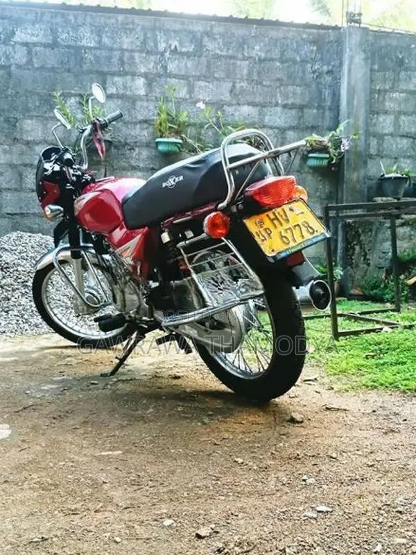Bajaj Boxer 2005