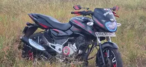 Bajaj Pulsar 150 2015