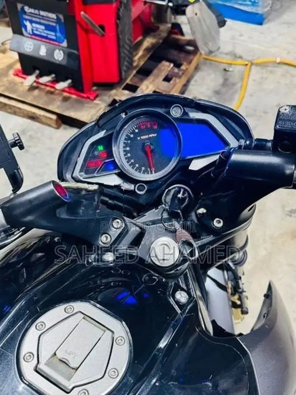 Bajaj Pulsar NS200 2018