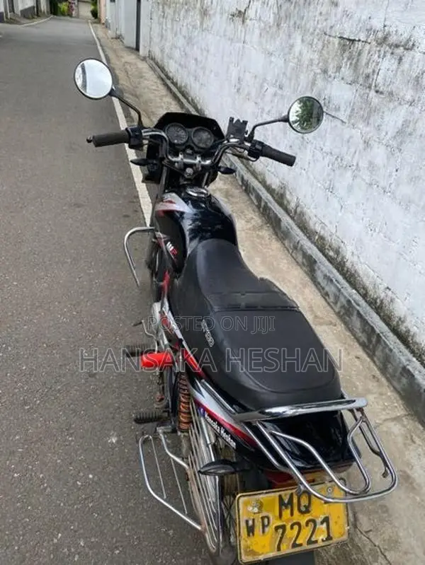 Bajaj CT100 2005
