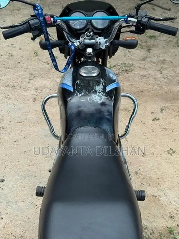 Bajaj CT100 2006