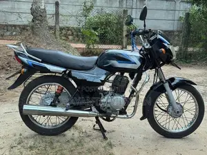 Bajaj CT100 2006