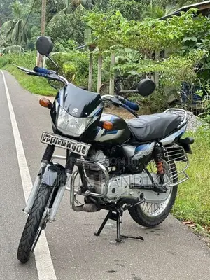 Bajaj CT100 2013