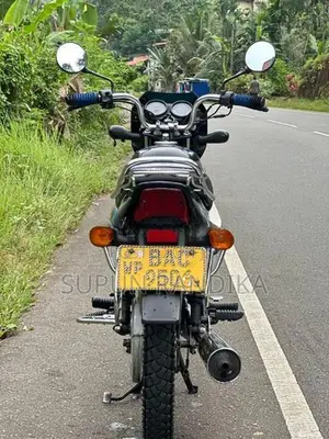 Bajaj CT100 2013