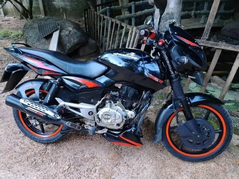 Bajaj Pulsar 150 2015