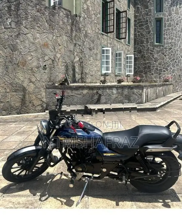 Bajaj Avenger 2018
