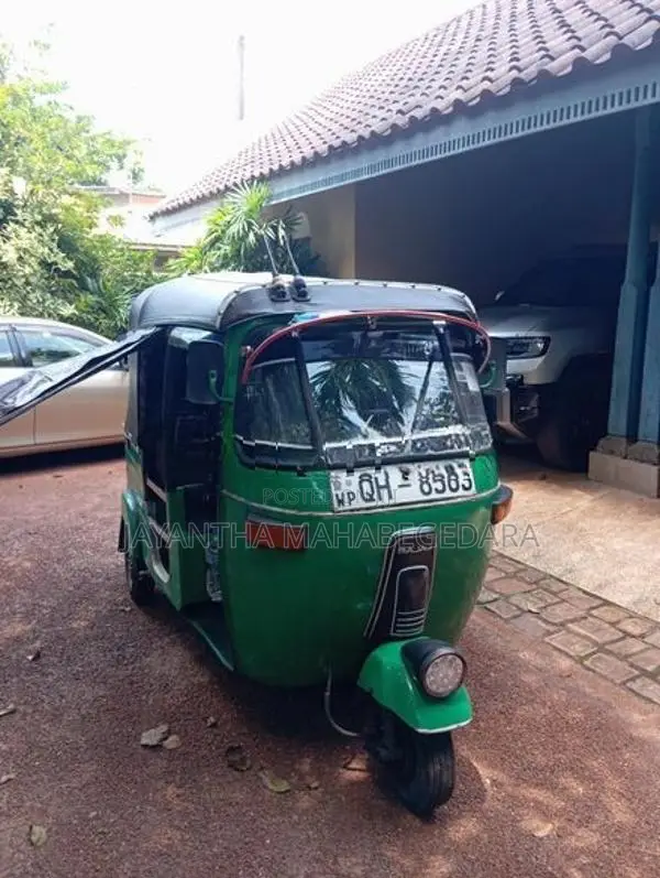 Bajaj RE 2006