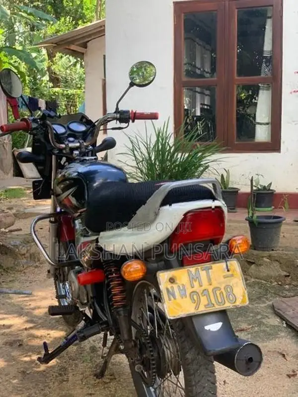 Bajaj CT100 2006