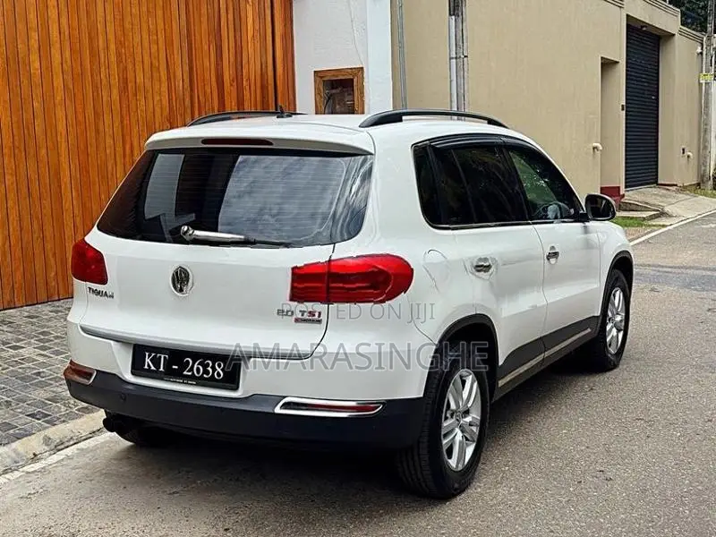 Volkswagen Tiguan 4Motion TSI 2012