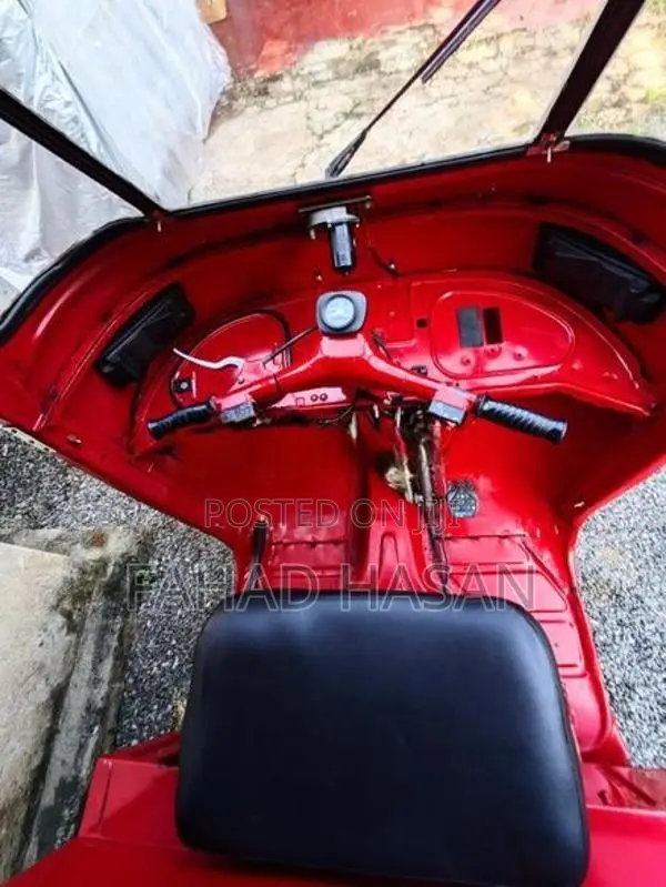 Bajaj RE 2 Stroke 2004