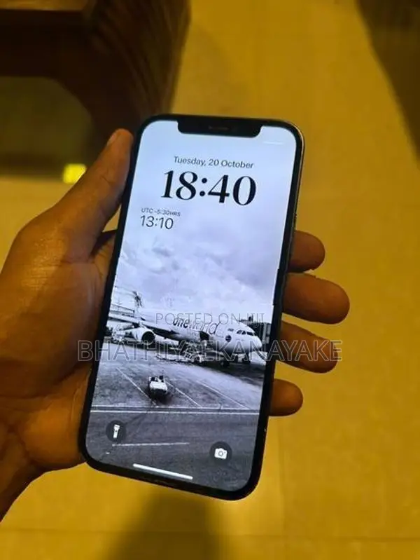 Apple iPhone 12 (Used)
