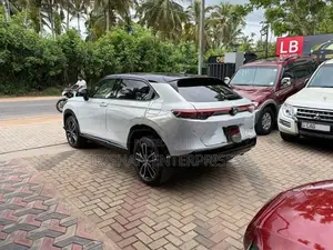 Honda Vezel Z Play 2026