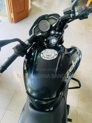 Bajaj Pulsar N150 2016