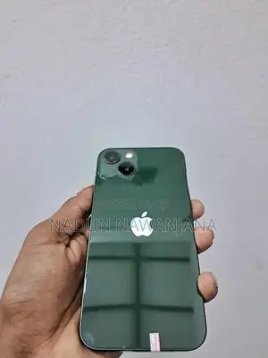 Apple iPhone 13 (Used)