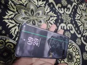 Samsung Galaxy S21 (Used)