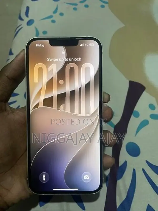 Apple iPhone 13 128GB (Used)