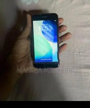 Apple iPhone SE 2 (Used)