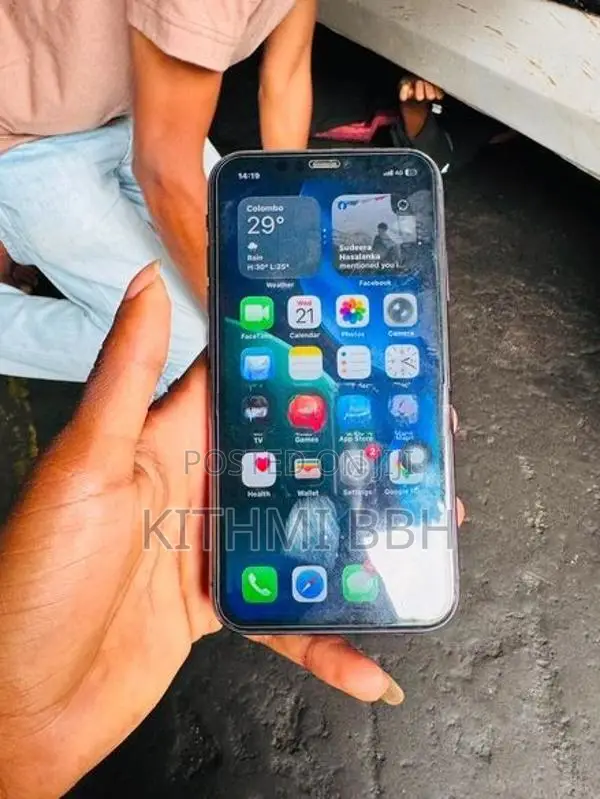 Apple iPhone 11 (Used)