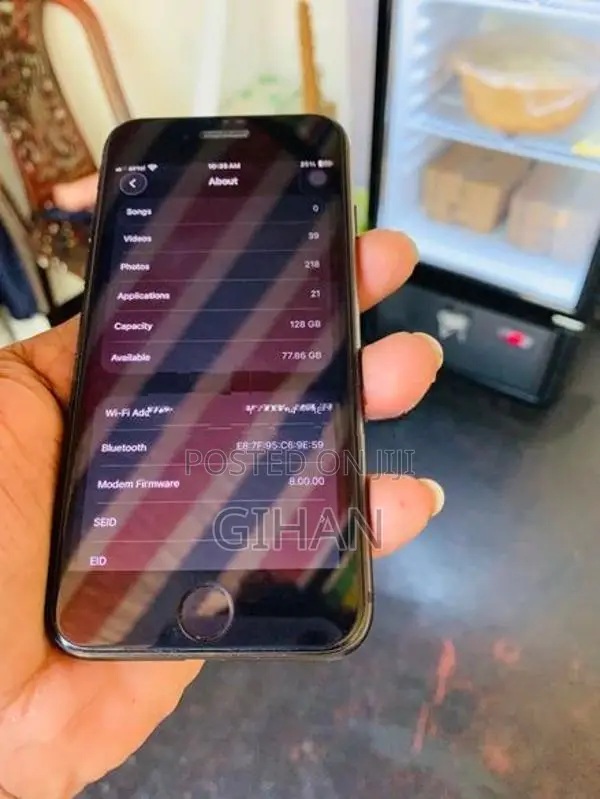 Apple iPhone SE 2 (Used)